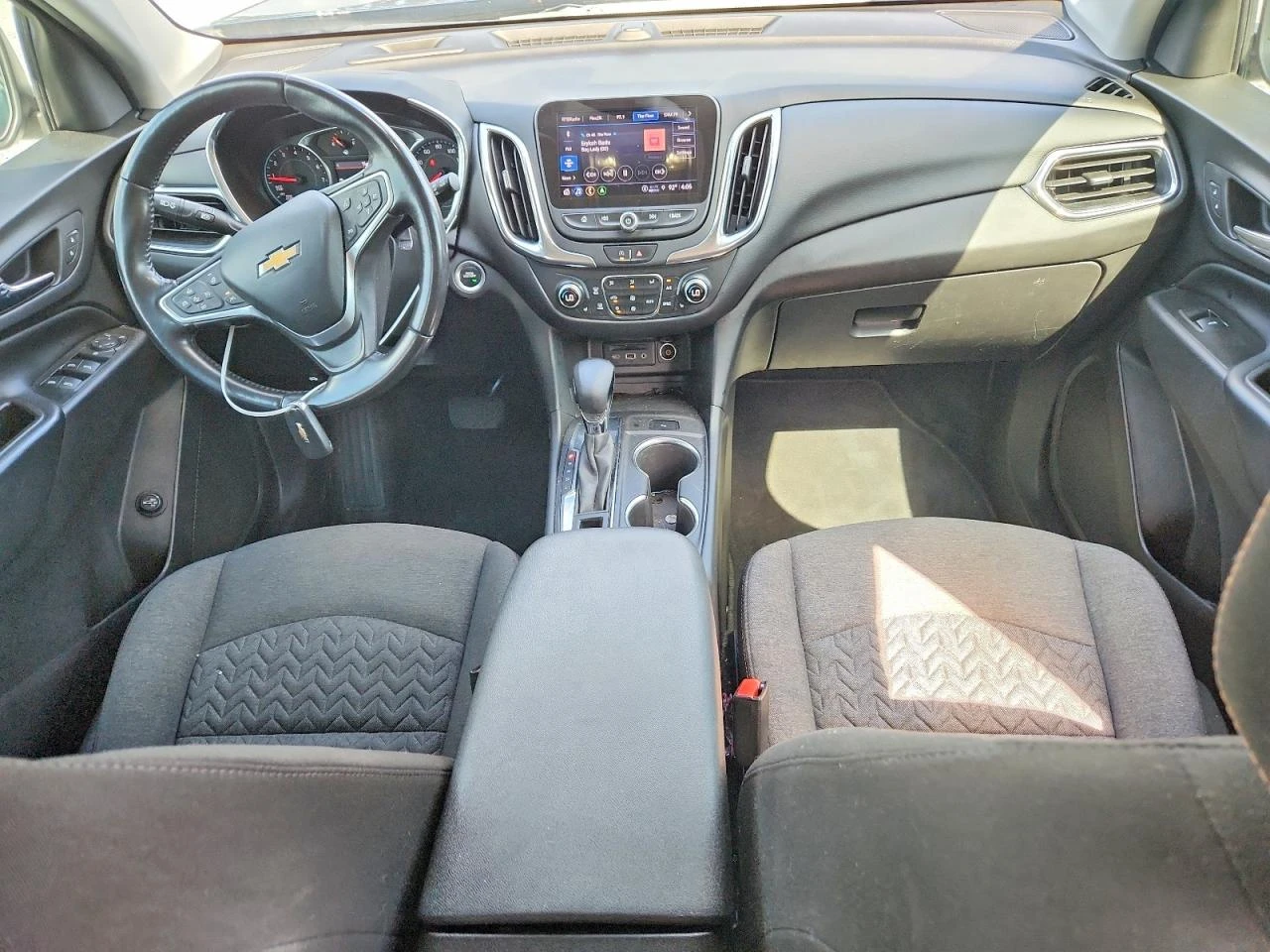 Chevrolet Equinox 1.5l Lt, снимка 8 - Автомобили и джипове - 56075796