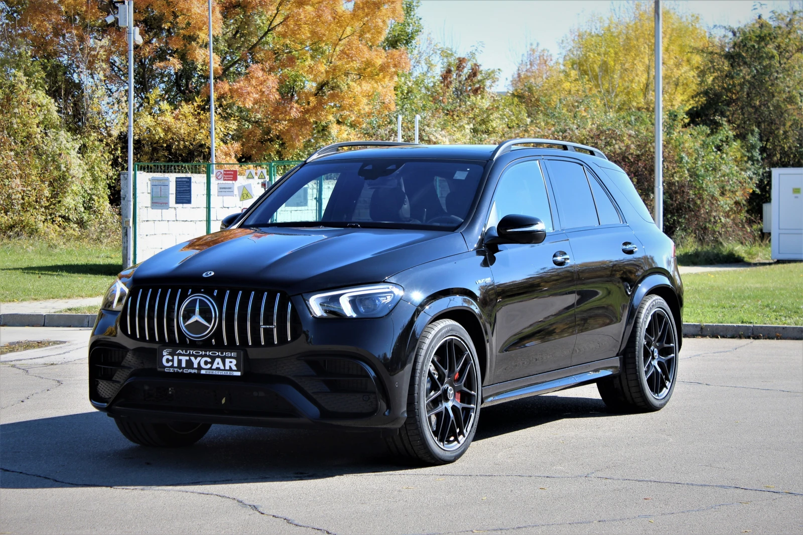 Mercedes-Benz GLE 63 S AMG FULL CARBON / NIGHT / TRACK PACE / BURM / PANO /, снимка 3 - Автомобили и джипове - 56325902