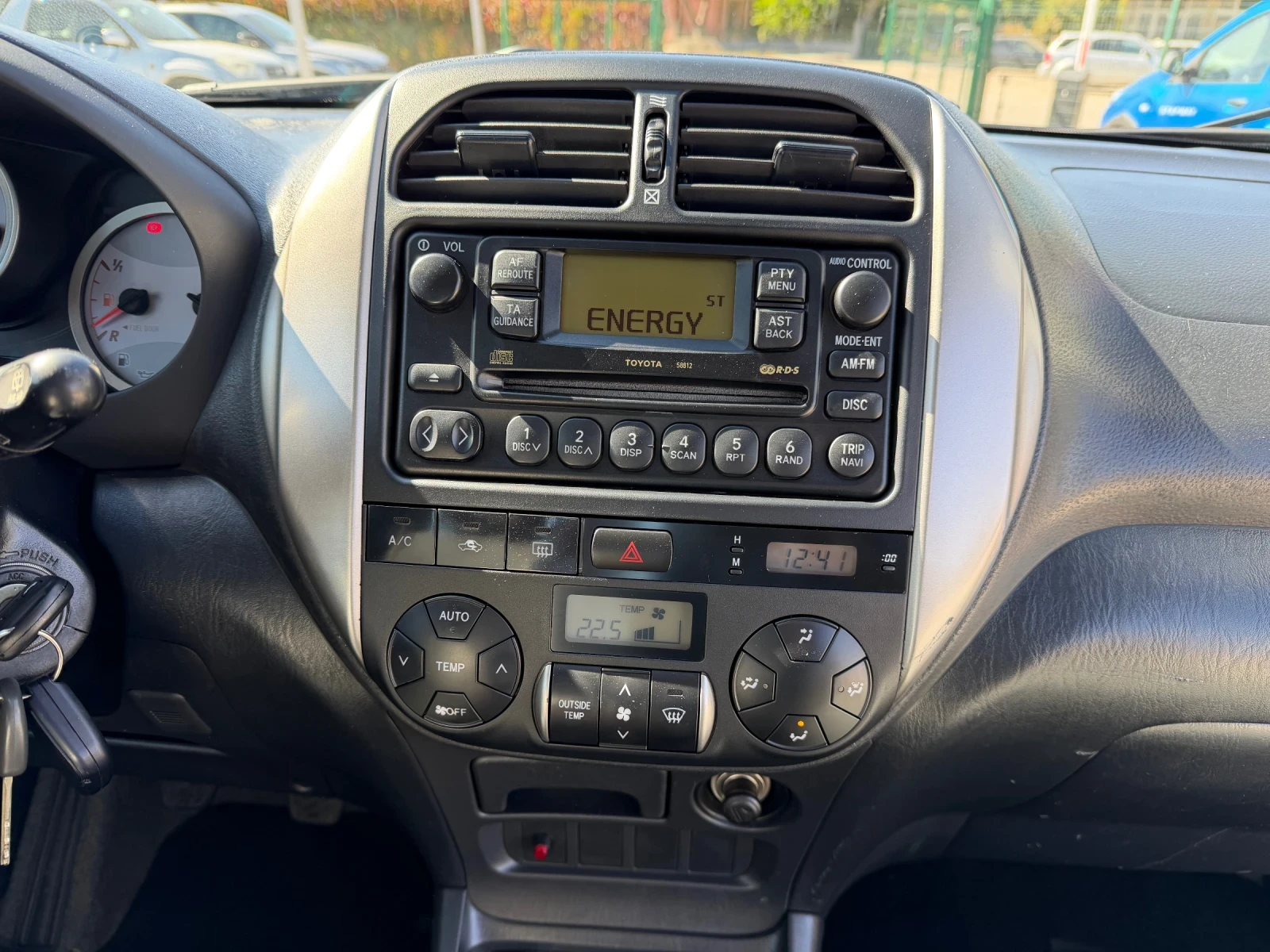 Toyota Rav4 2.0 VVT-I 150 kc 4x4, снимка 13 - Автомобили и джипове - 56338819
