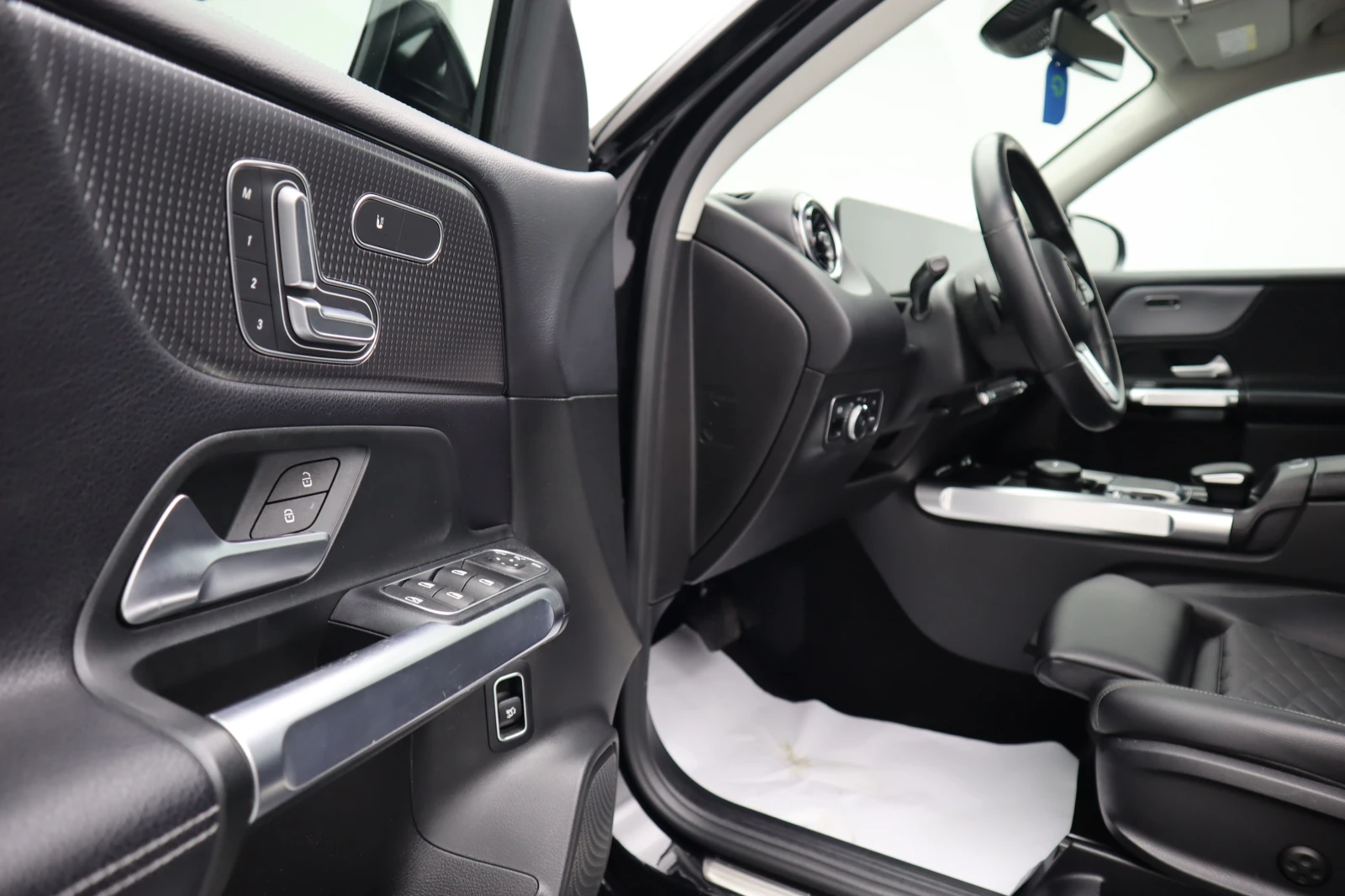 Mercedes-Benz GLB 200D 4Matic | Mobile.bg � ����������� 13