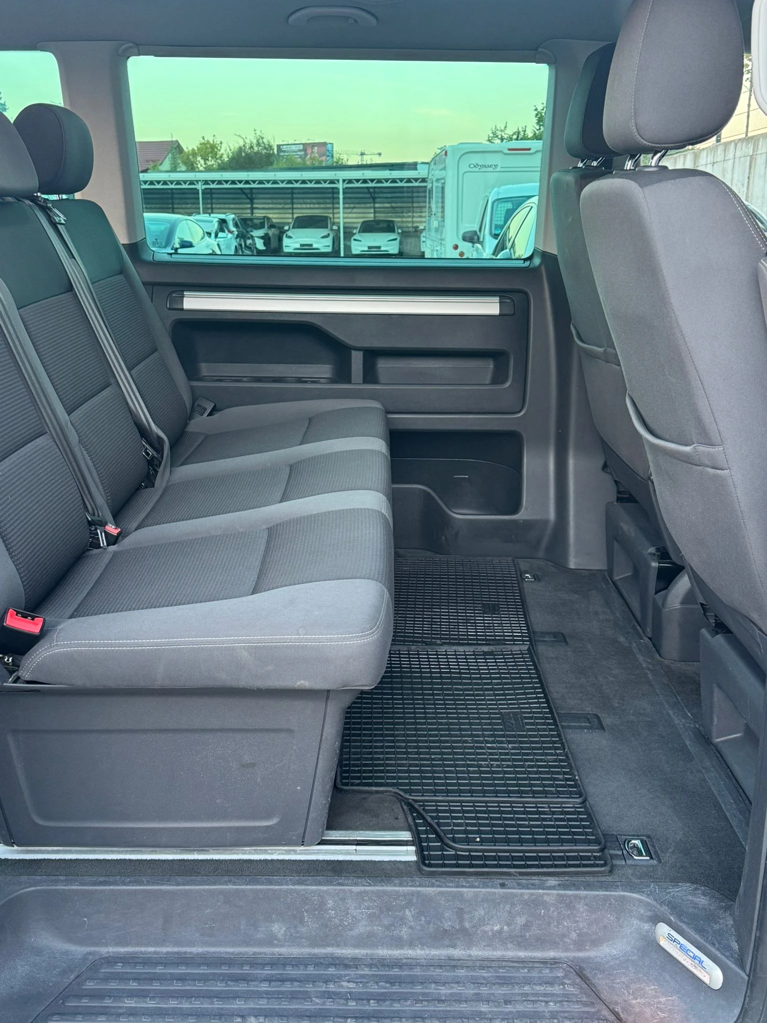 VW Multivan TDI/SPECIAL/6 speed/MULTY/Klima/New/Excellent!!! | Mobile.bg   14