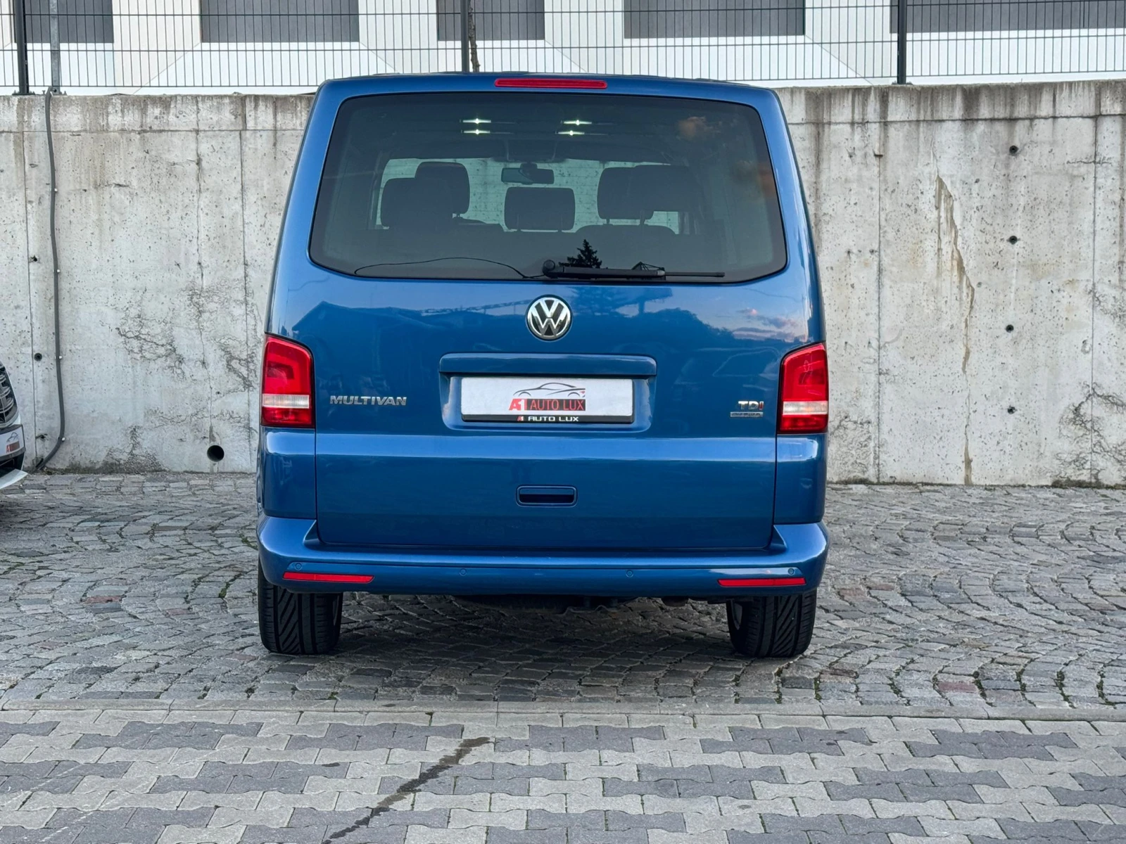 VW Multivan TDI/SPECIAL/6 speed/MULTY/Klima/New/Excellent!!! - изображение 7
