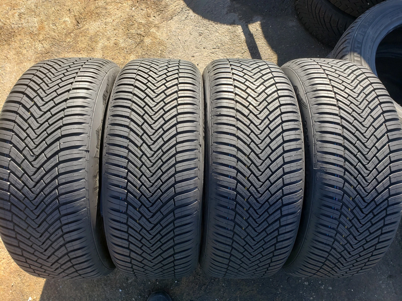 ���� 225/55R17 | Mobile.bg � ����������� 2