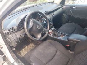 Mercedes-Benz C 200, снимка 9