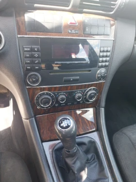 Mercedes-Benz C 200, снимка 10
