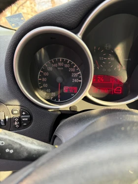 Alfa Romeo 147 1.9 JTD, снимка 9