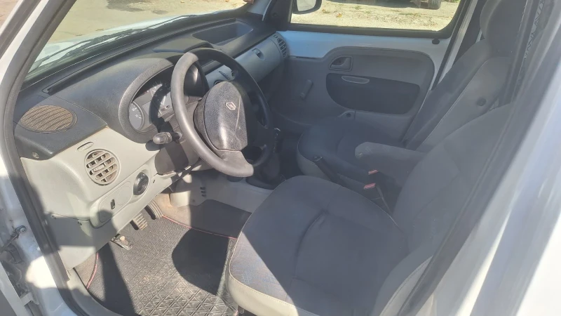 Renault Kangoo 1.5 Климатик, снимка 14 - Автомобили и джипове - 47486849