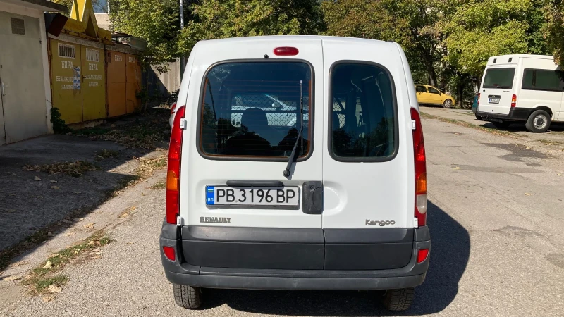 Renault Kangoo 1.5 Климатик, снимка 4 - Автомобили и джипове - 47486849