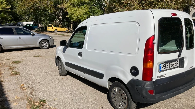 Renault Kangoo 1.5 Климатик, снимка 5 - Автомобили и джипове - 47486849