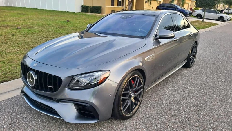 Mercedes-Benz E 63 AMG, снимка 15 - Автомобили и джипове - 47763977