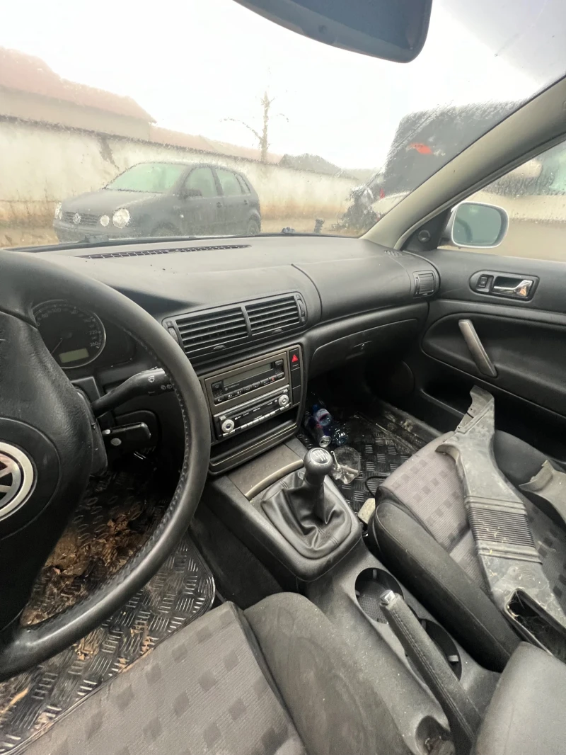 VW Passat, снимка 7 - Автомобили и джипове - 48364821