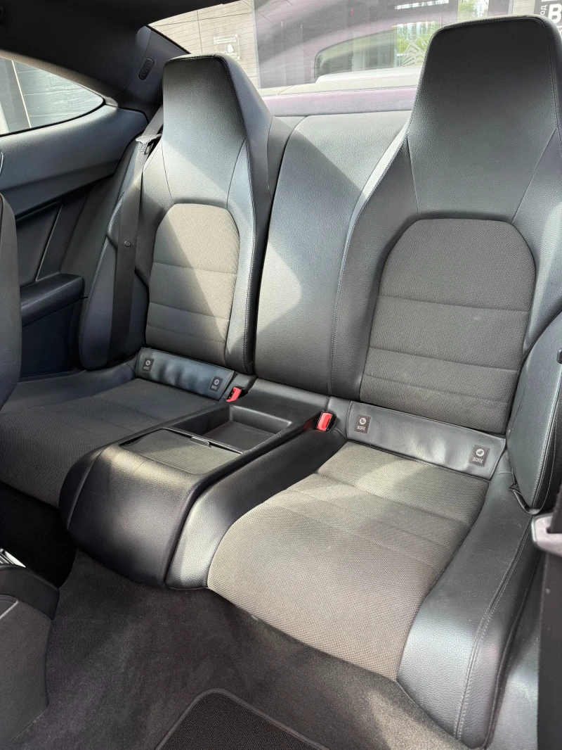 Mercedes-Benz C 220 AMG пакет, снимка 13 - Автомобили и джипове - 52149923