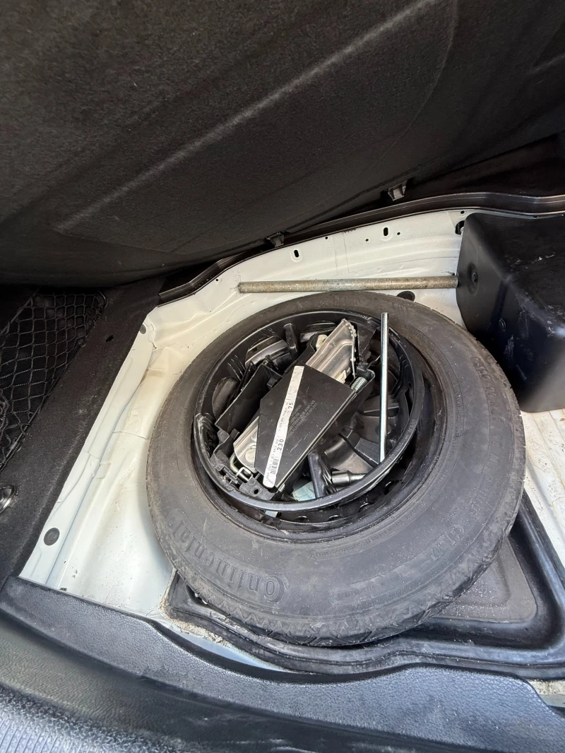 Mercedes-Benz C 220 AMG пакет, снимка 17 - Автомобили и джипове - 52149923