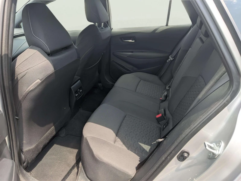 Toyota Corolla 1.2, снимка 8 - Автомобили и джипове - 51312564