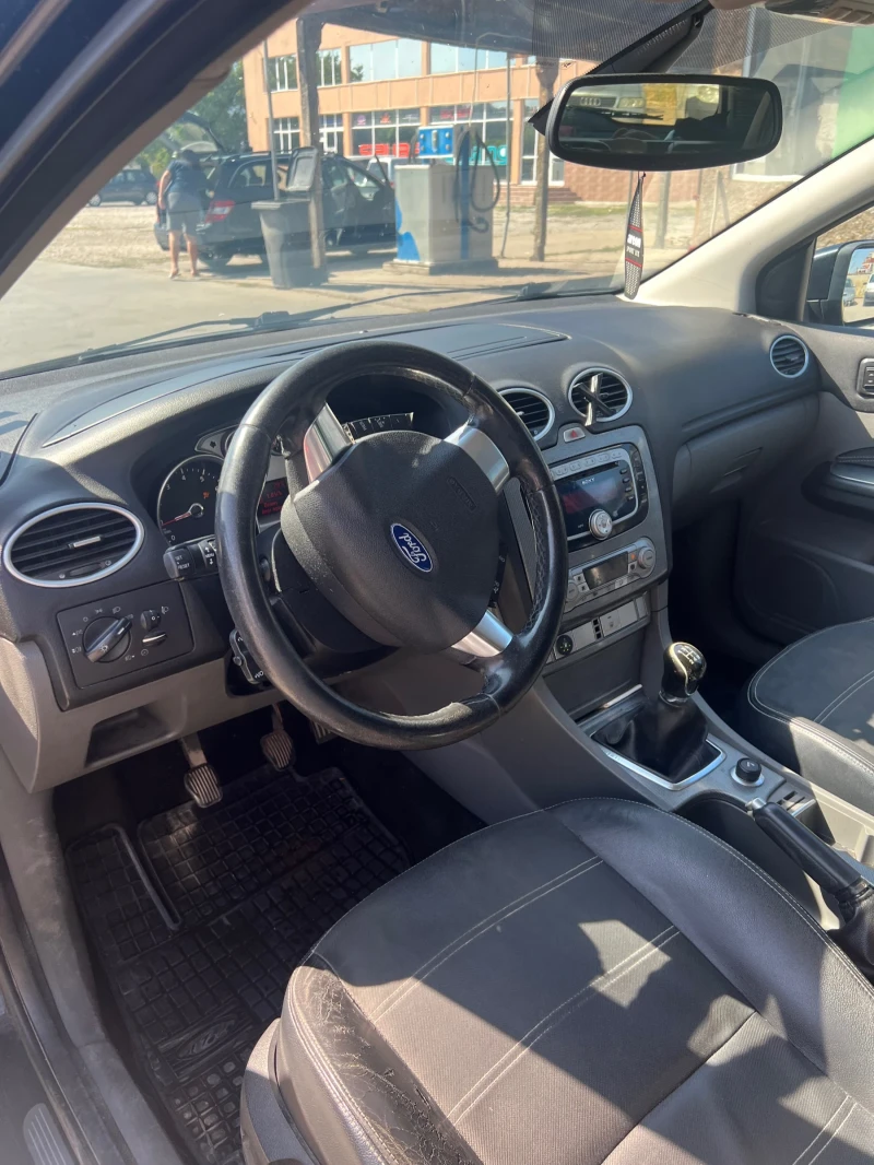 Ford Focus Mk2 2.0 145 titanium, снимка 15 - Автомобили и джипове - 52202713