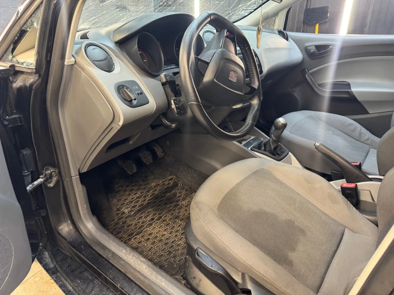 Seat Ibiza 1.9-90к.с 5ск , снимка 6 - Автомобили и джипове - 52508360