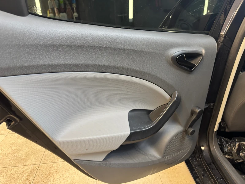 Seat Ibiza 1.9-90к.с 5ск , снимка 11 - Автомобили и джипове - 52508360