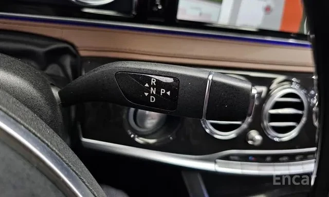 Mercedes-Benz S 500 4MATIC | HUD | 360 Камера | Панорама | Обдухване |, снимка 6 - Автомобили и джипове - 54632487