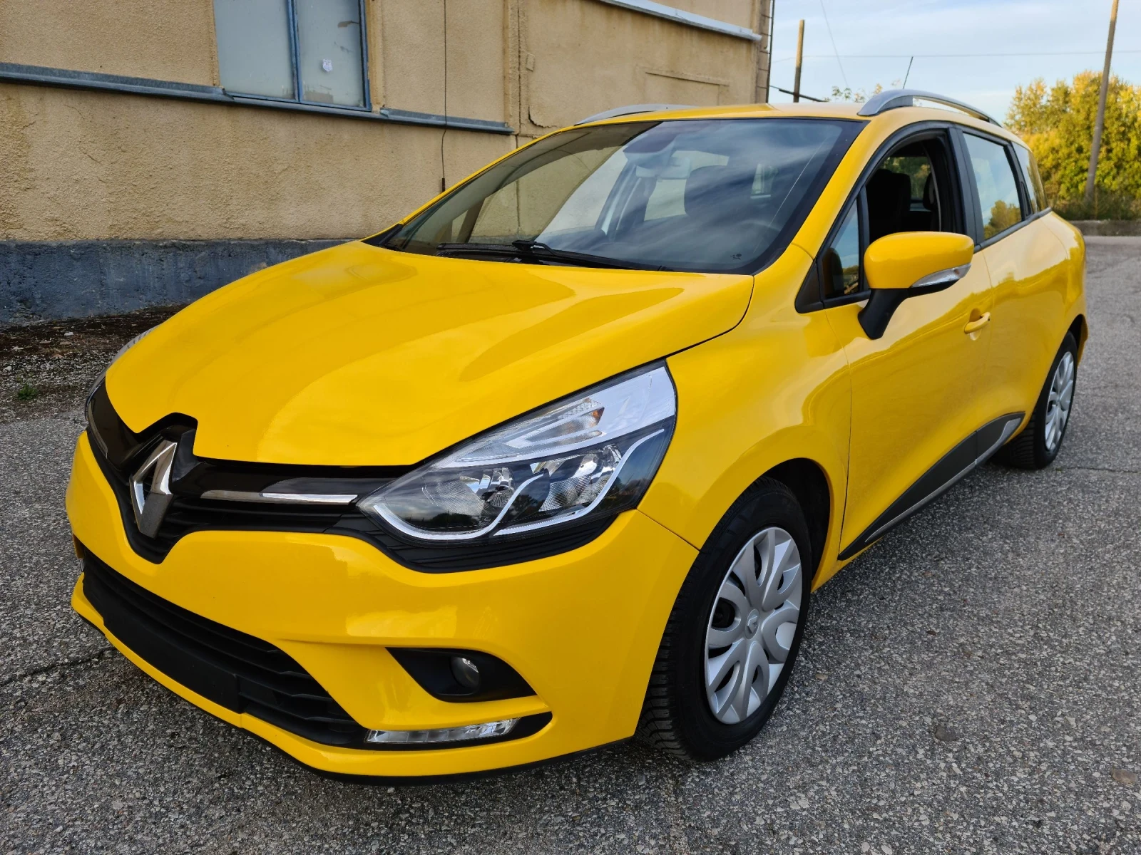 Renault Clio 0.9i-турбо/МОЖЕ да се сложи газ - изображение 6