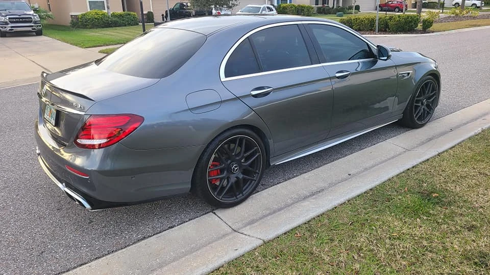 Mercedes-Benz E 63 AMG  - изображение 7