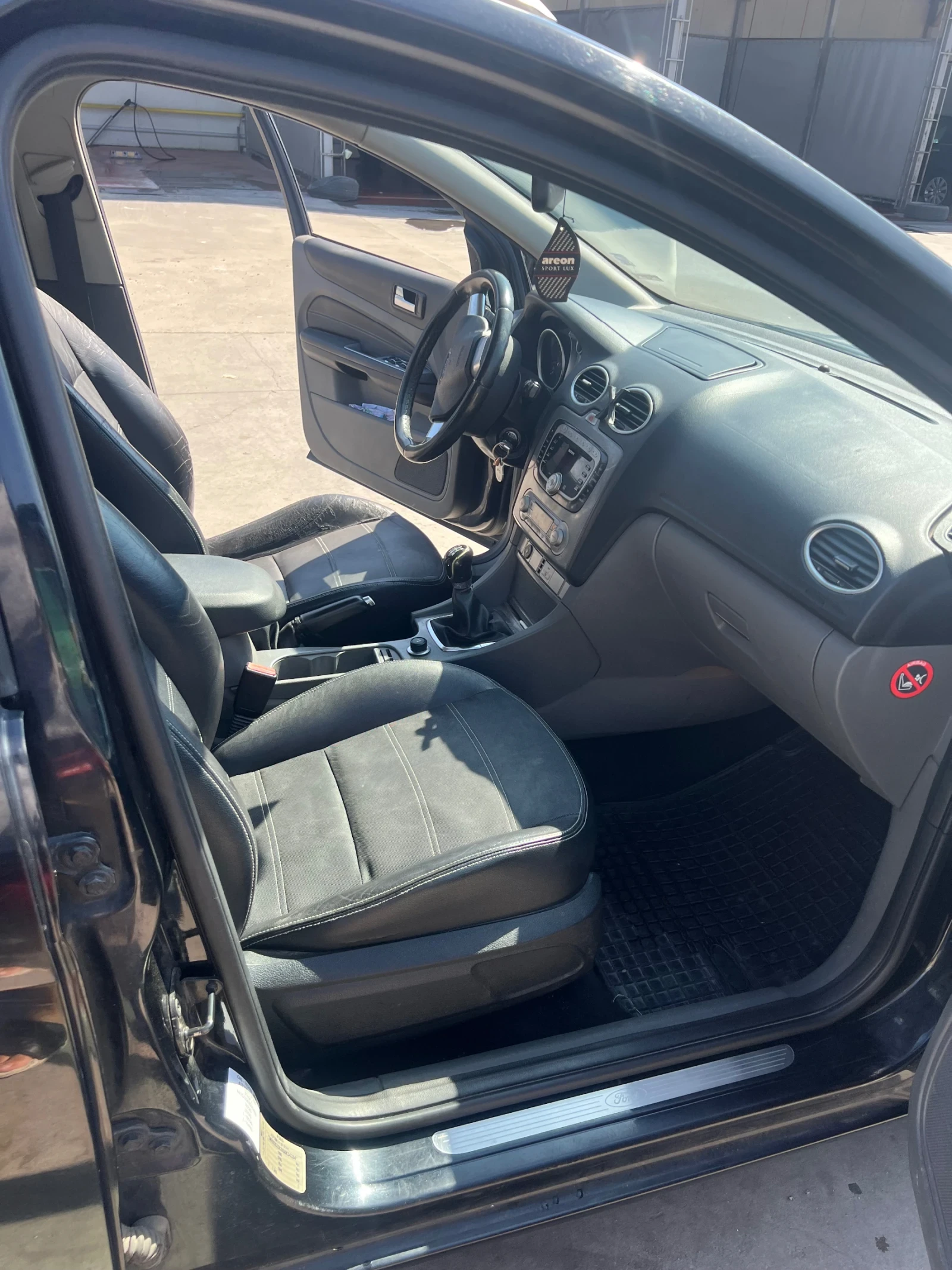 Ford Focus Mk2 2.0 145 titanium | Mobile.bg — изображение 11