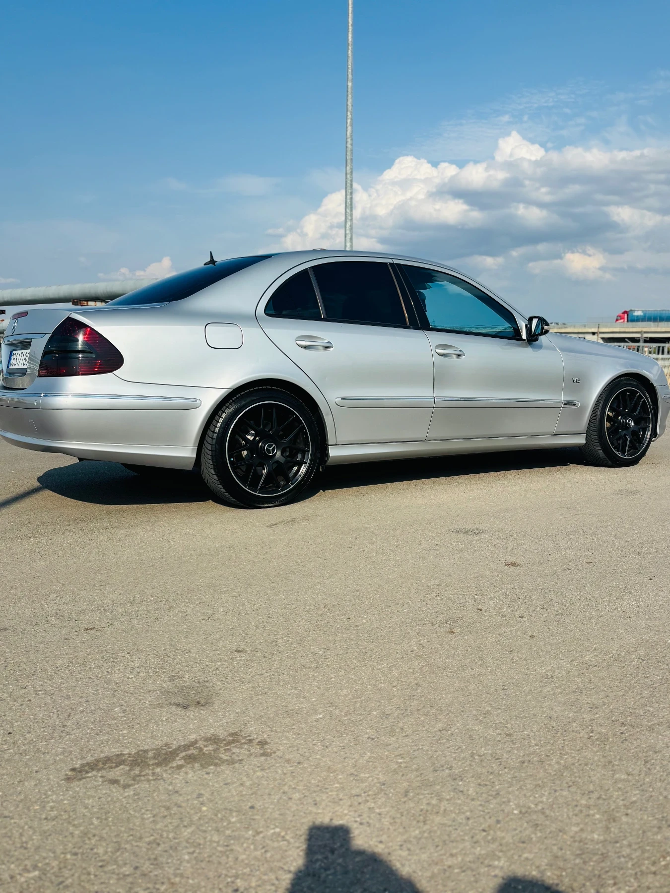 Mercedes-Benz E 500  - изображение 6