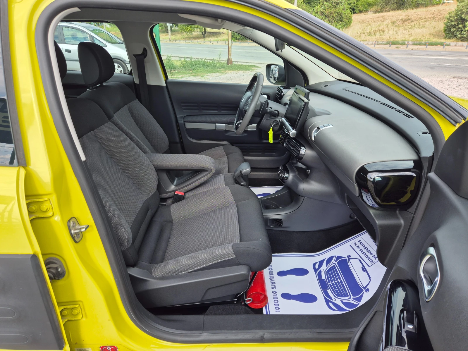 Citroen C4 Cactus 1.6HDI Автомат - изображение 9