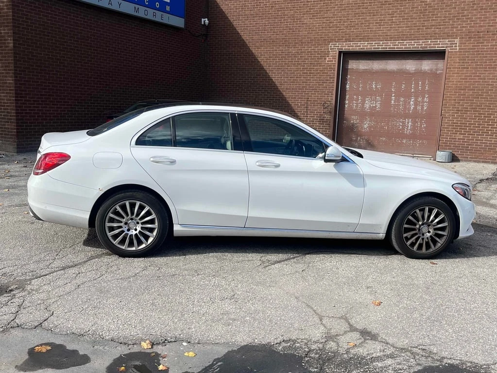 Mercedes-Benz C 300 * CARFAX * БЕЗ ПЪРВОНАЧАЛНА ВНОСКА - изображение 3