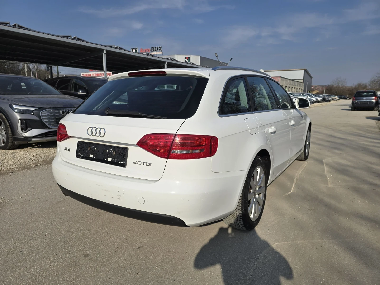 Audi A4 2.0TDI 143к.с 6 скорости, снимка 4 - Автомобили и джипове - 53724063