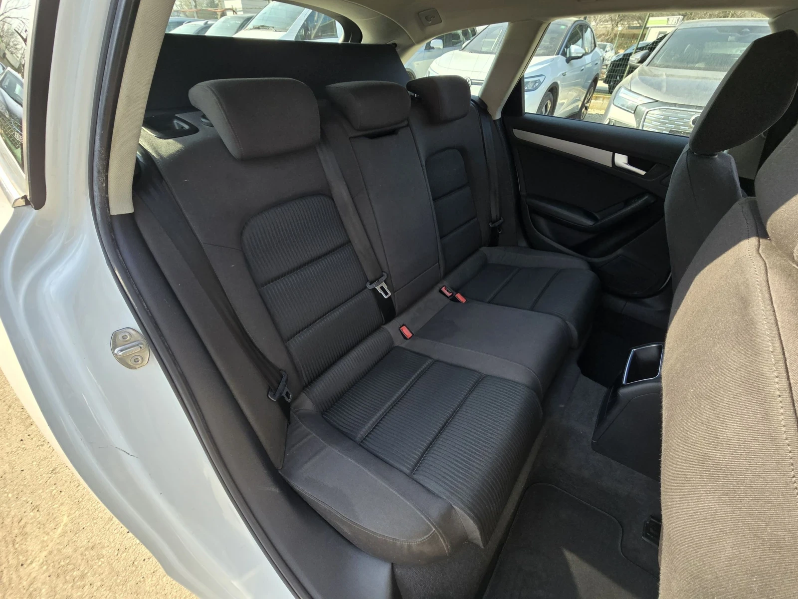 Audi A4 2.0TDI 143к.с 6 скорости, снимка 14 - Автомобили и джипове - 53724063