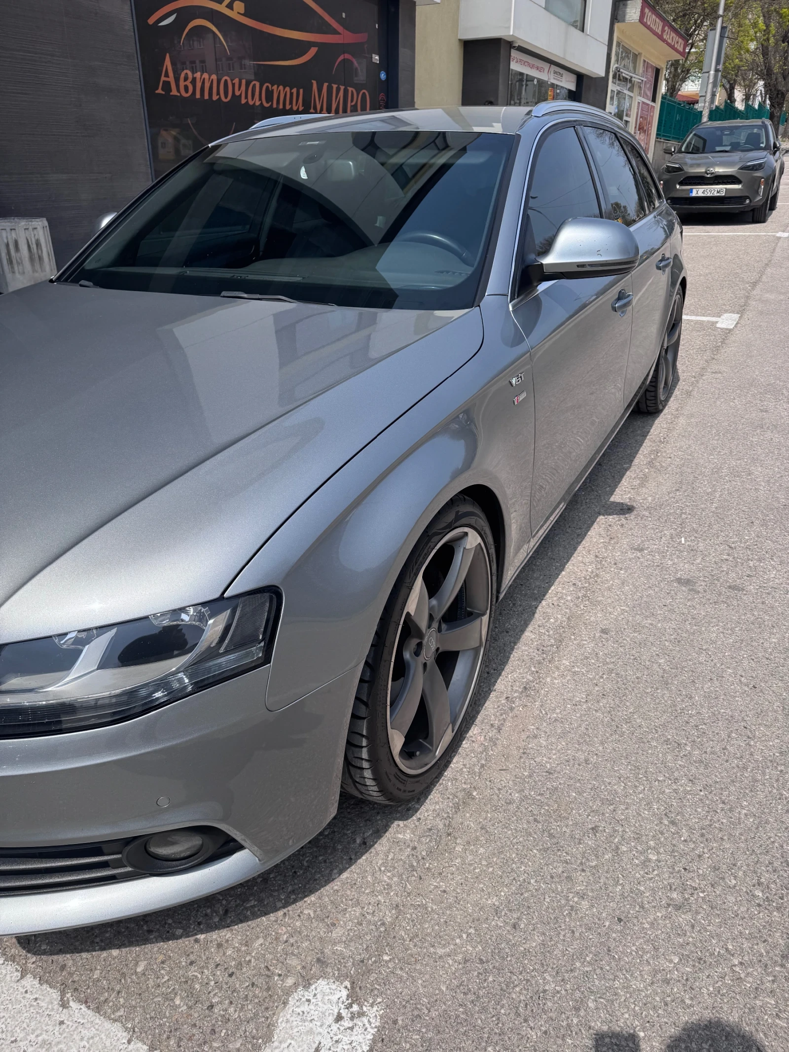 Audi A4 3.0TDI Quattro S Line, снимка 2 - Автомобили и джипове - 53755117