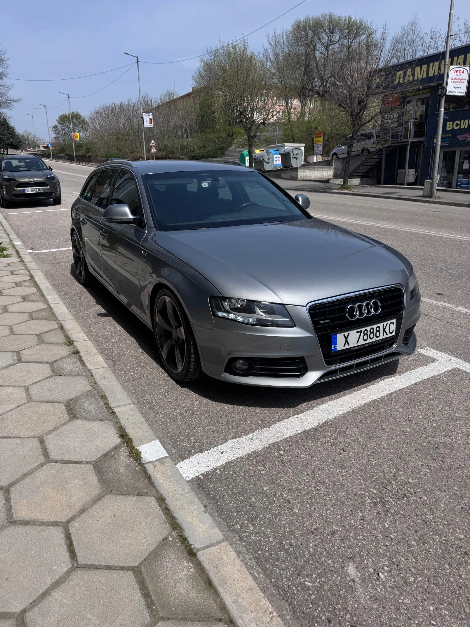 Audi A4 3.0TDI Quattro S Line, снимка 4 - Автомобили и джипове - 53755117