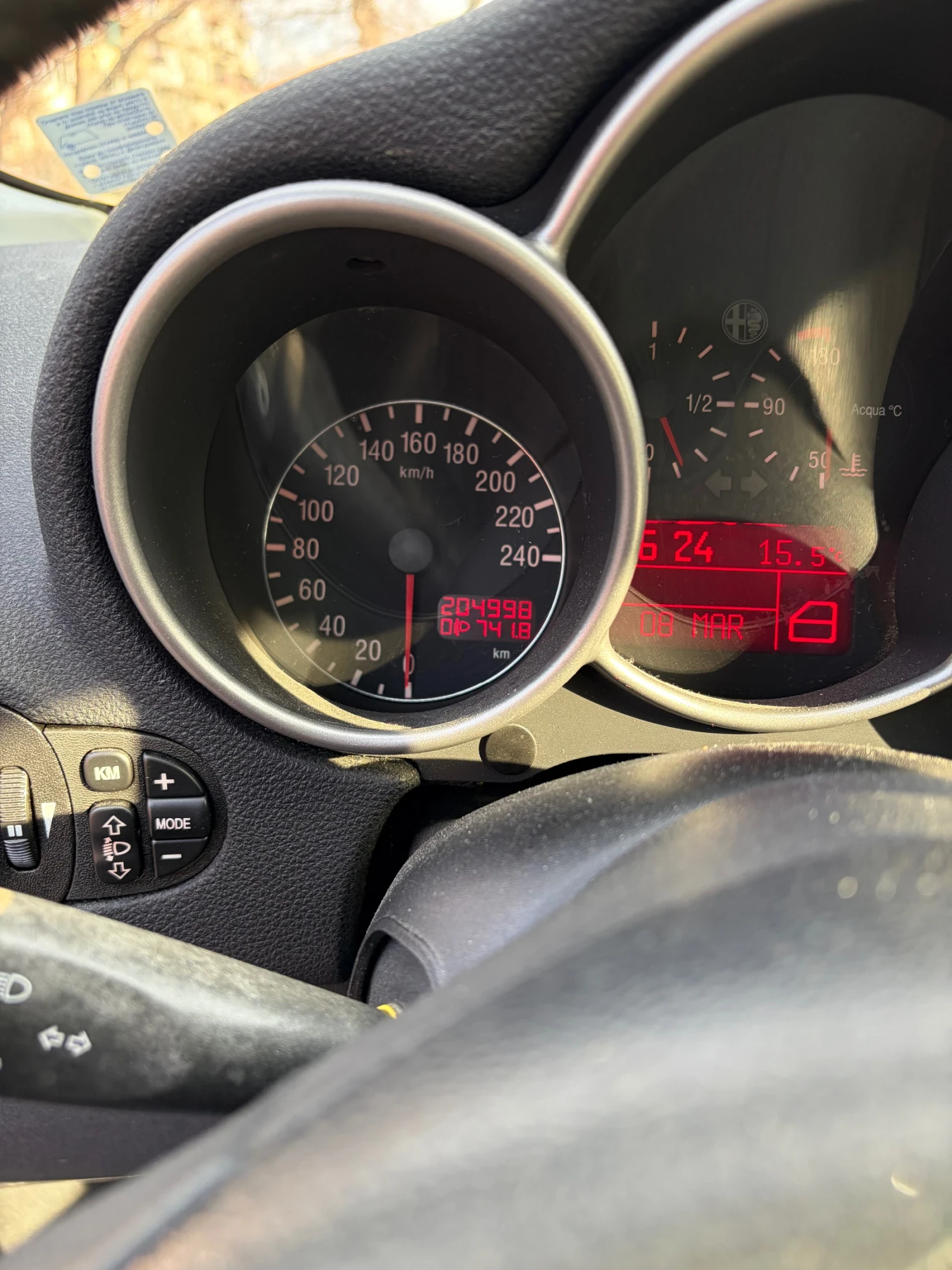 Alfa Romeo 147 1.9 JTD, снимка 9 - Автомобили и джипове - 53759339