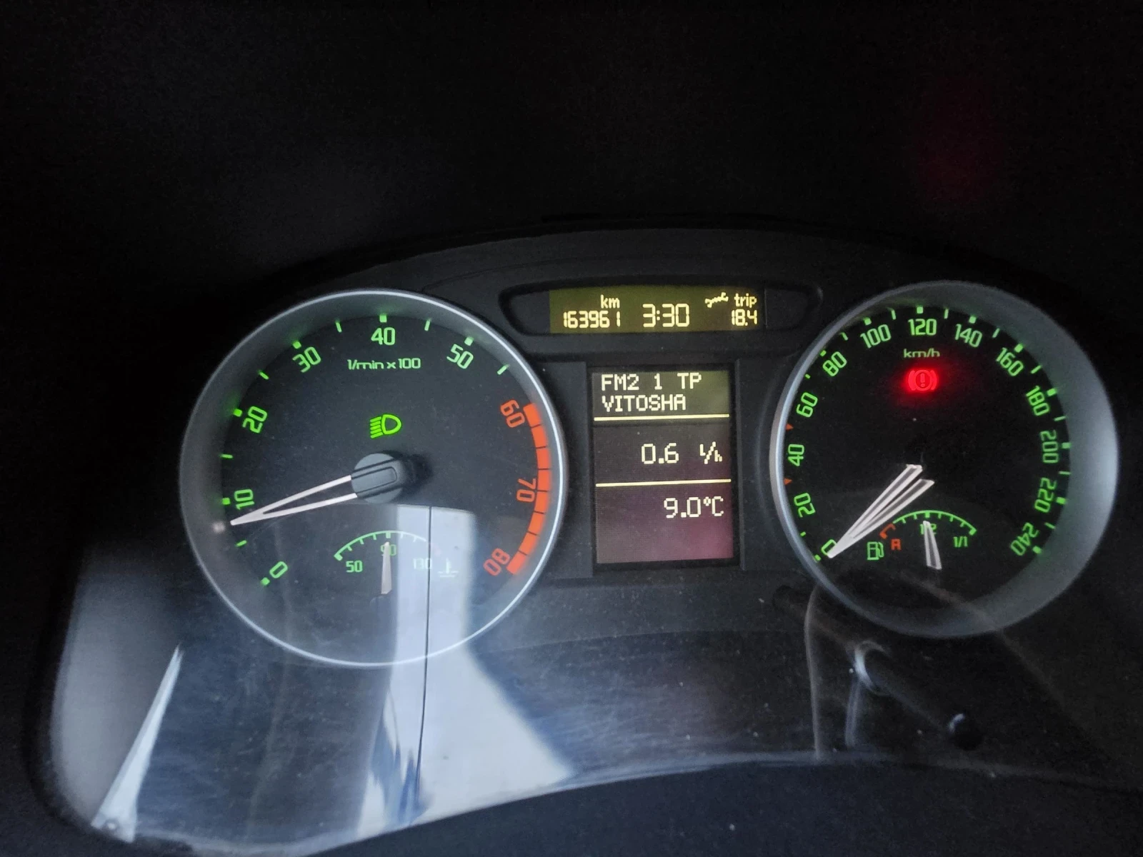 Skoda Roomster 1.4 бензин 4цилиндрова 86к.с. , снимка 14 - Автомобили и джипове - 54083712