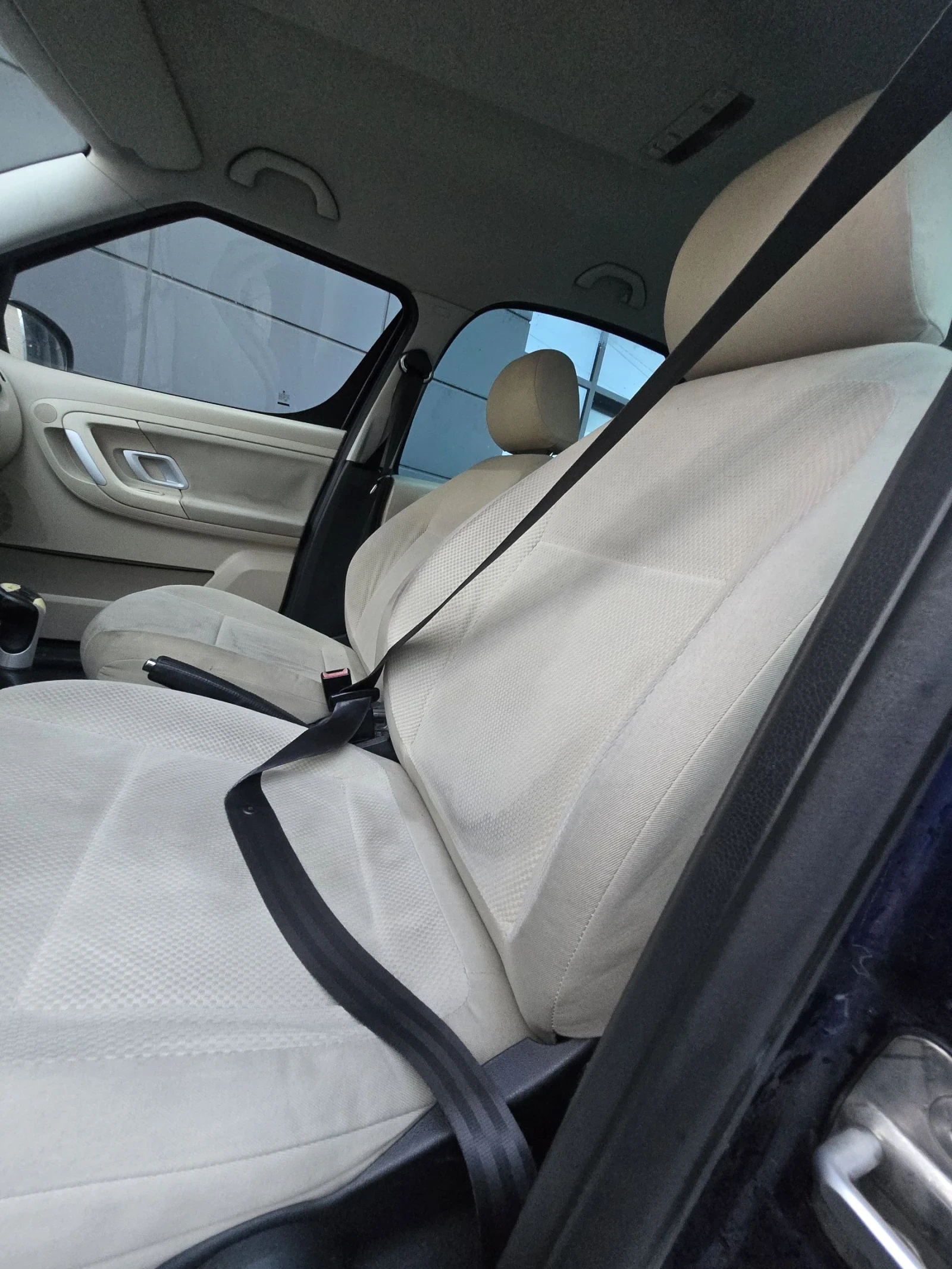 Skoda Roomster 1.4 бензин 4цилиндрова 86к.с. , снимка 10 - Автомобили и джипове - 54083712