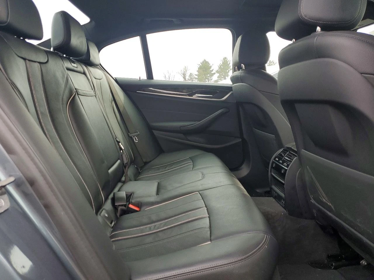 BMW 530 530 XI, снимка 10 - Автомобили и джипове - 54098865