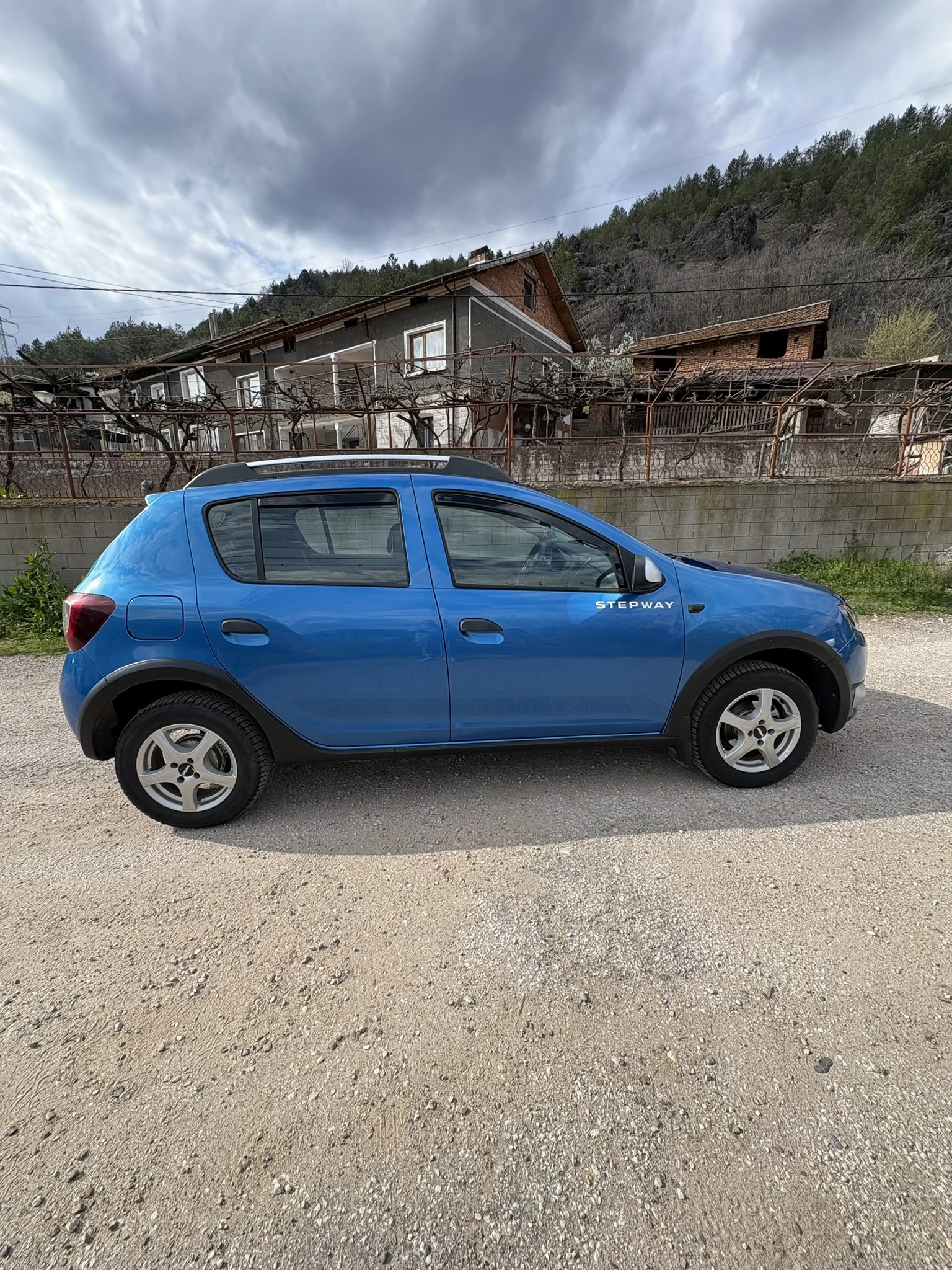 Dacia Sandero 1.5dci 90к.с., снимка 7 - Автомобили и джипове - 54175016