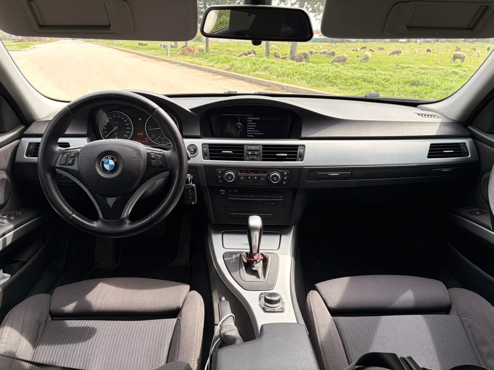 BMW 320, снимка 7 - Автомобили и джипове - 54179073