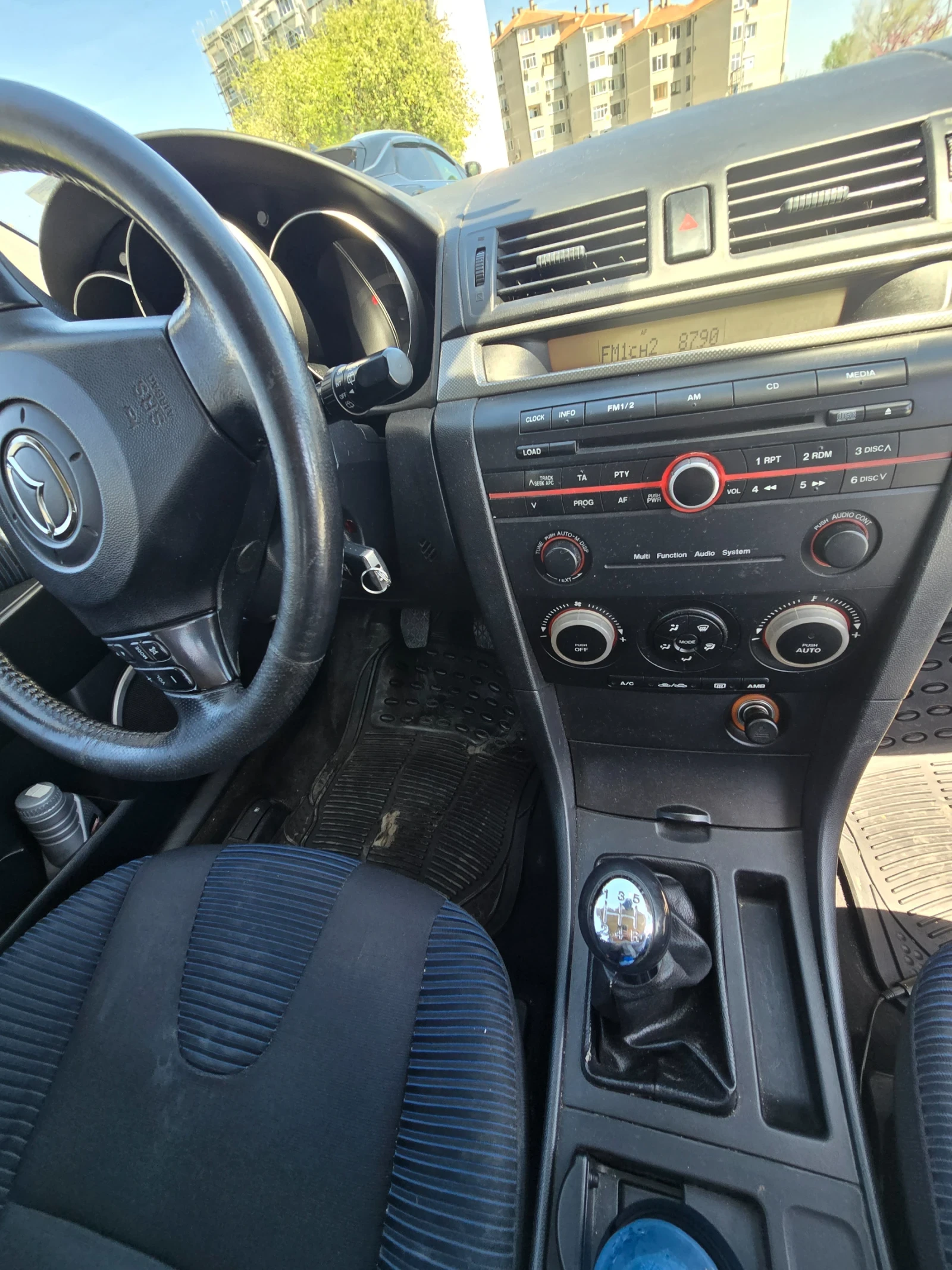 Mazda 3 1.6HDI, снимка 14 - Автомобили и джипове - 54331237