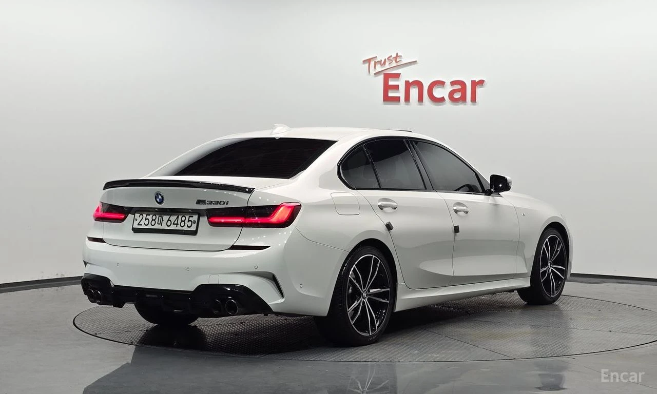 BMW 330 M* SPORT* HARMON* KARDON* ХЕДЪП* КАМЕРА* КЕЙЛЕС* , снимка 2 - Автомобили и джипове - 54572294