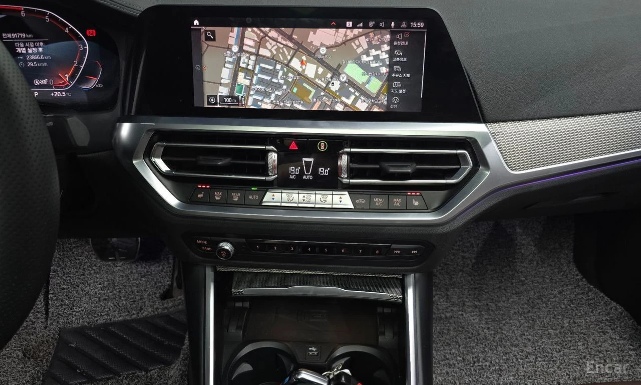 BMW 330 M* SPORT* HARMON* KARDON* ХЕДЪП* КАМЕРА* КЕЙЛЕС* , снимка 11 - Автомобили и джипове - 54572294