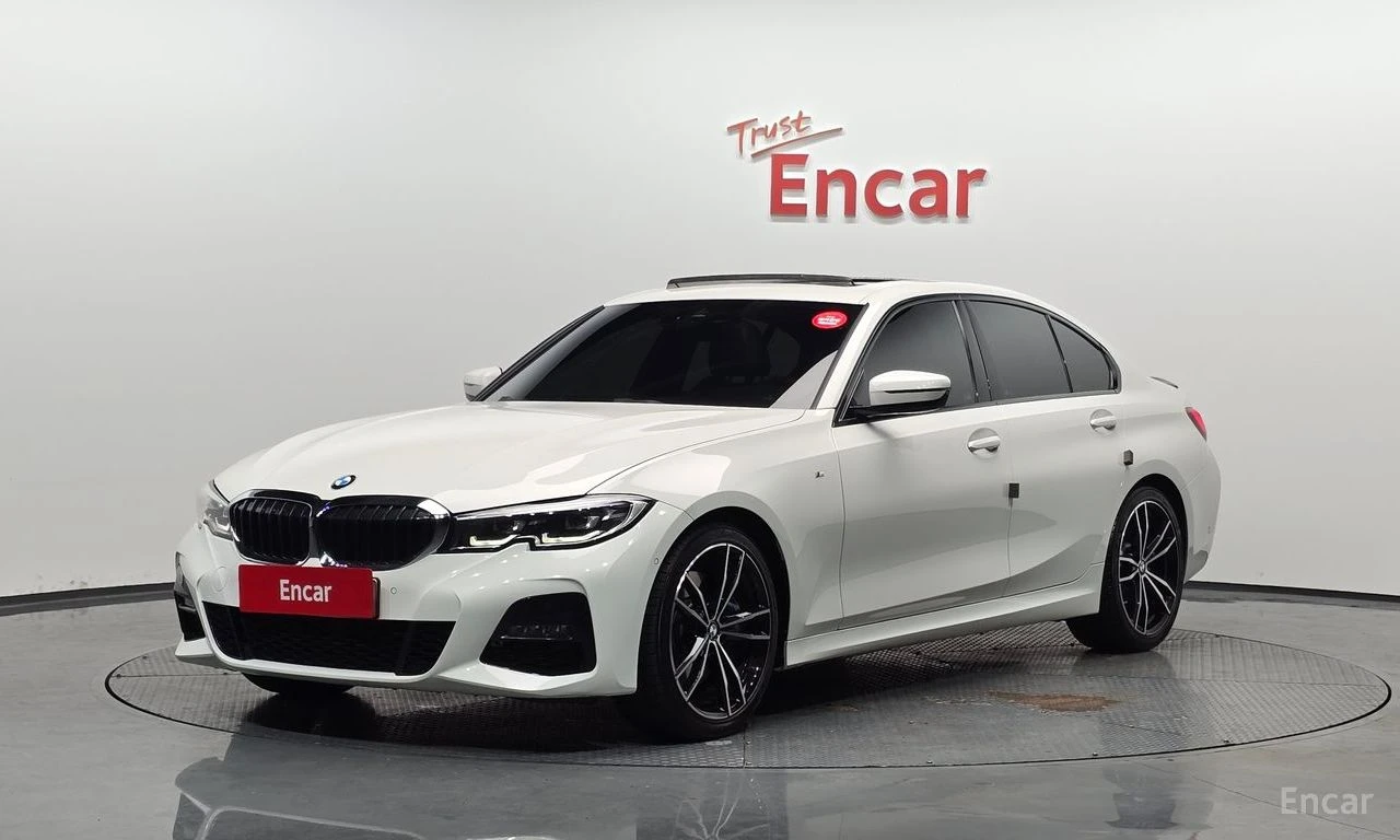 BMW 330 M* SPORT* HARMON* KARDON* ХЕДЪП* КАМЕРА* КЕЙЛЕС* 