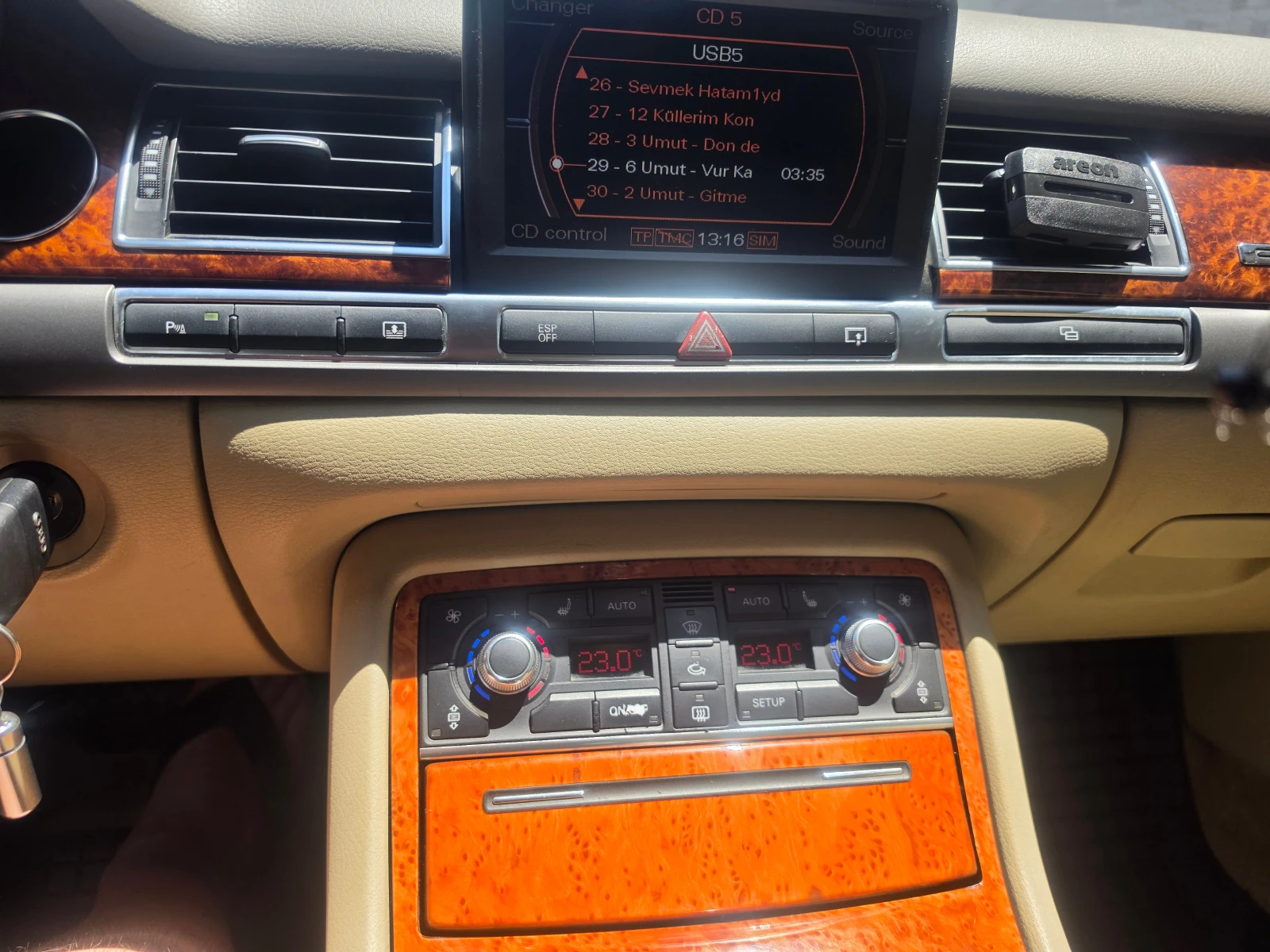 Audi A8 4.2-335ps-quattro, снимка 9 - Автомобили и джипове - 55075864