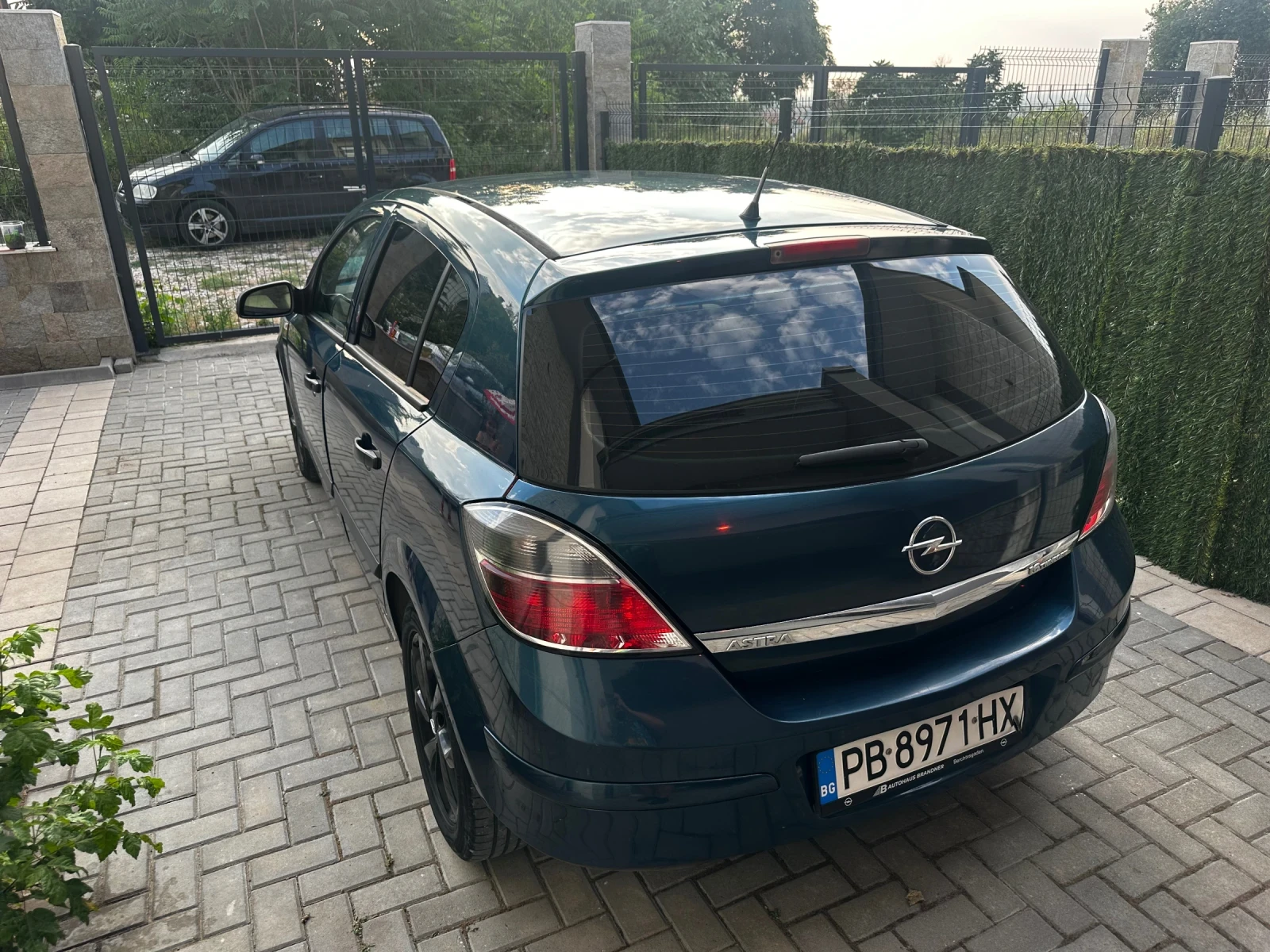 Opel Astra 1.6 Газ / Бензин, снимка 6 - Автомобили и джипове - 55385026