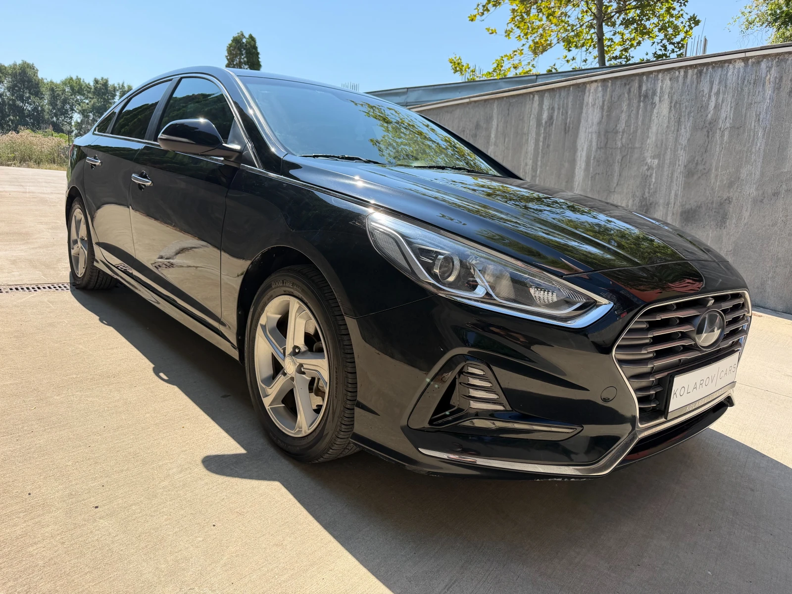Hyundai Sonata Exclusive Plus, снимка 2 - Автомобили и джипове - 55400053
