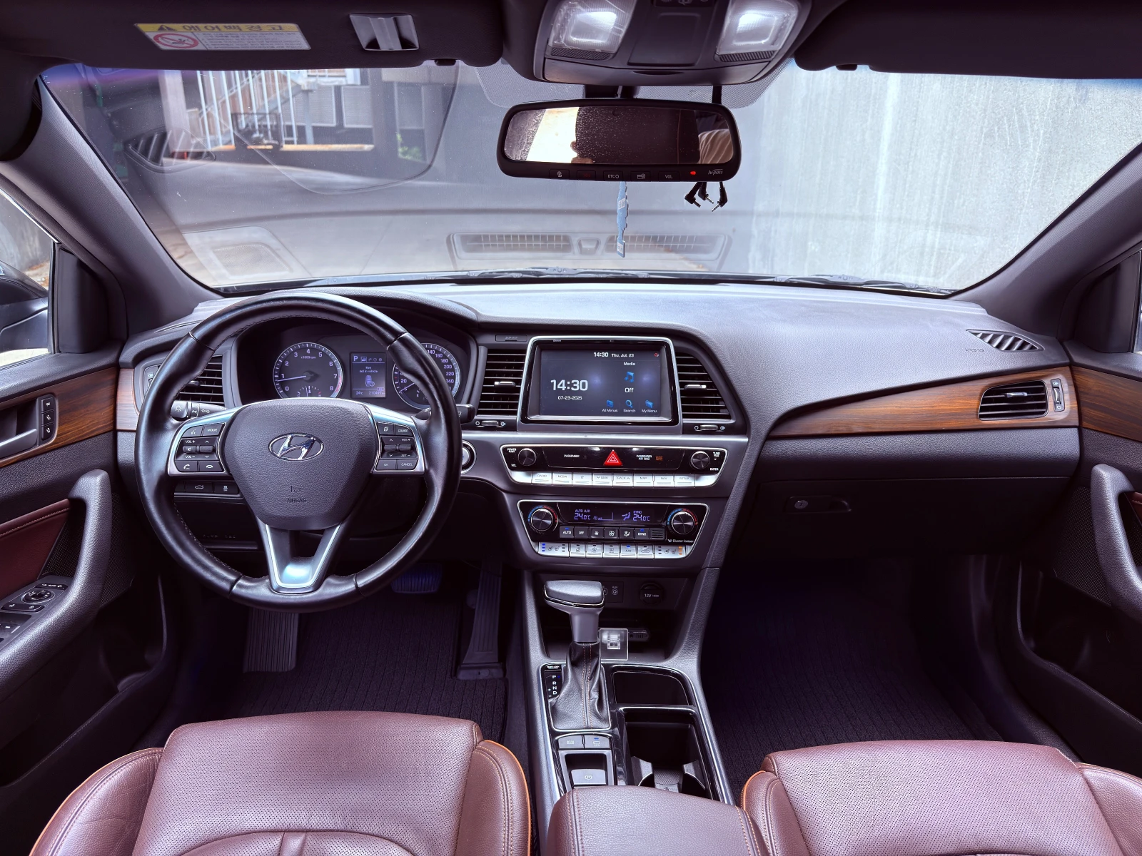 Hyundai Sonata Exclusive Plus, снимка 4 - Автомобили и джипове - 55400053