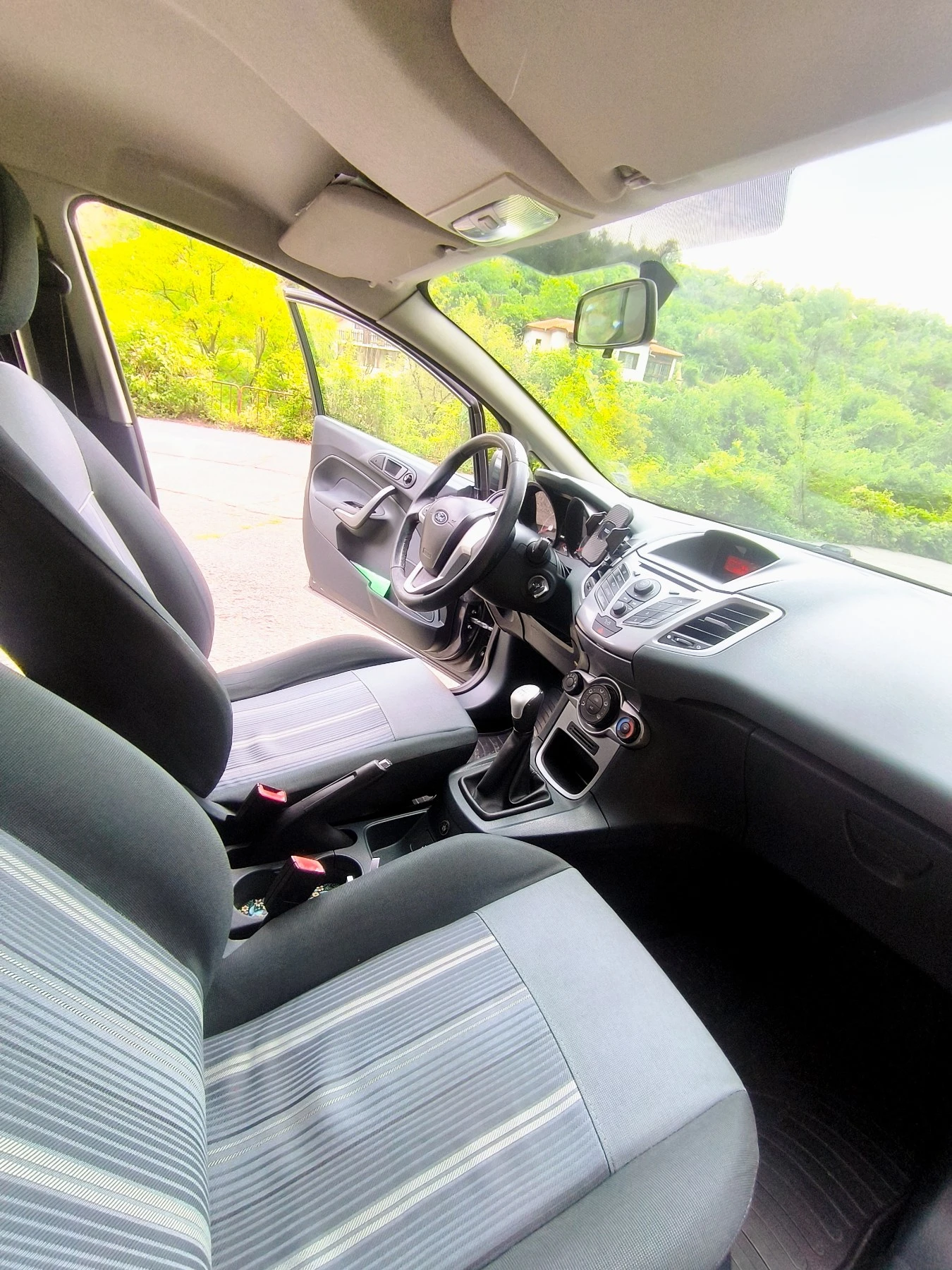 Ford Fiesta 1.4 Duratec 16V (97 hp, снимка 10 - Автомобили и джипове - 55414084