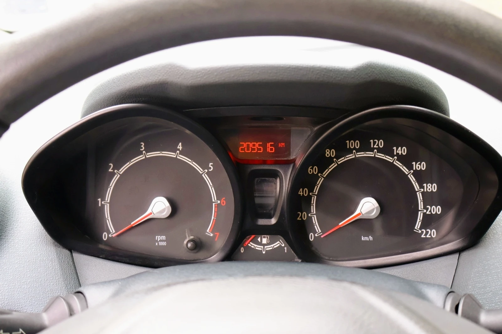 Ford Fiesta 1.4 Duratec 16V (97 hp, снимка 5 - Автомобили и джипове - 55414084