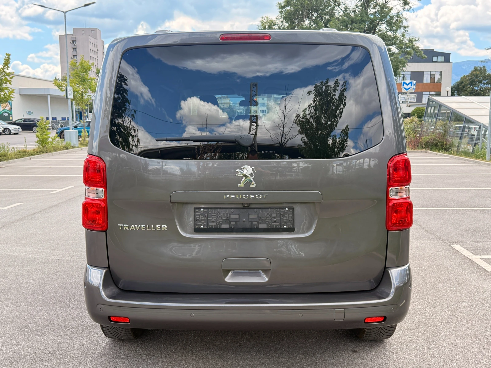 Peugeot Traveler 2.0 HDI* CARPLAY* КАМЕРА* FACELIFT* , снимка 5 - Автомобили и джипове - 55430536