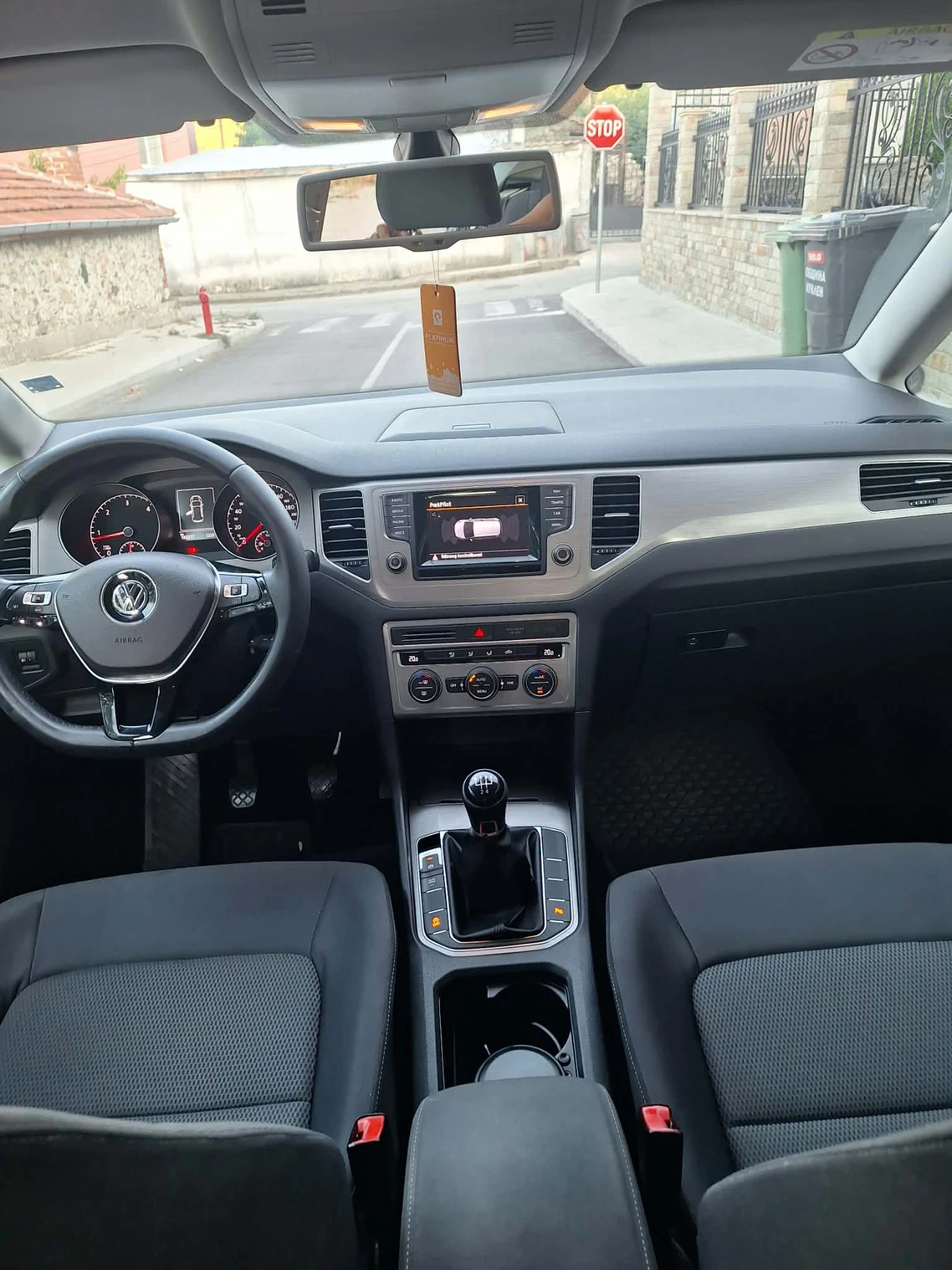 VW Golf Sportsvan 1.6 tdi, снимка 6 - Автомобили и джипове - 55707096